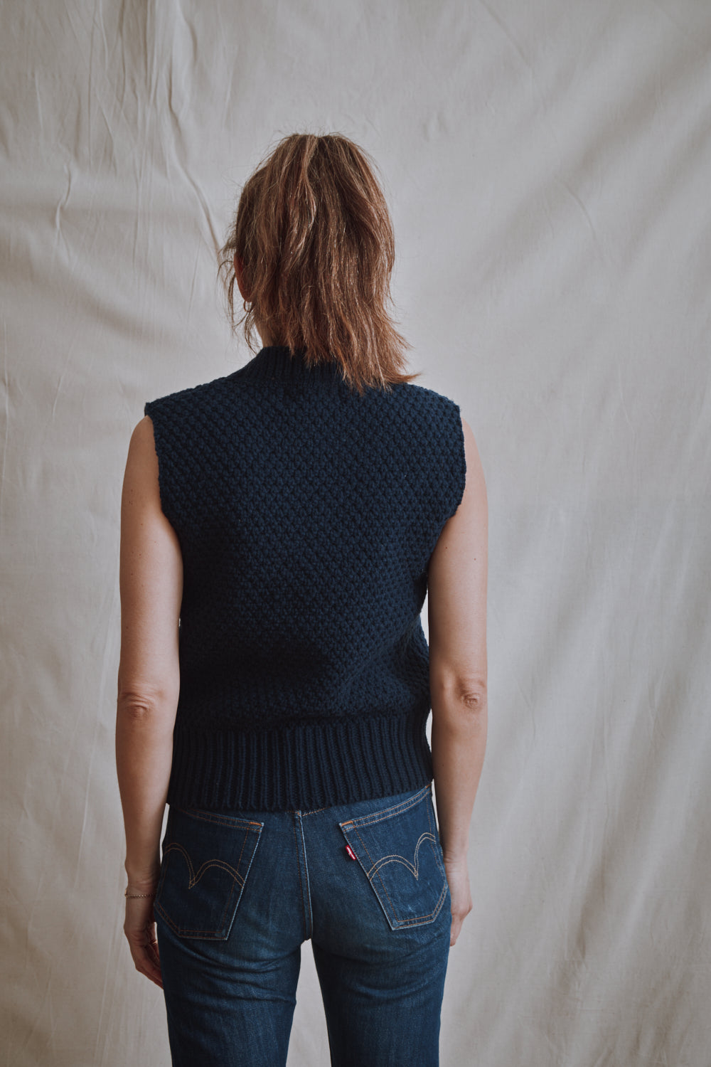 Item #392 - MAIA Sleeveless Sweater in Merino Wool - Navy blue