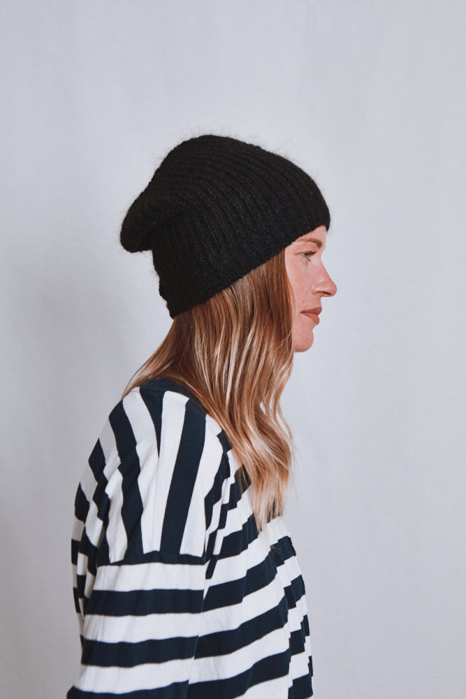 Référence n° 656 - Bonnet PAUL en laine mérinos et mohair - Noir