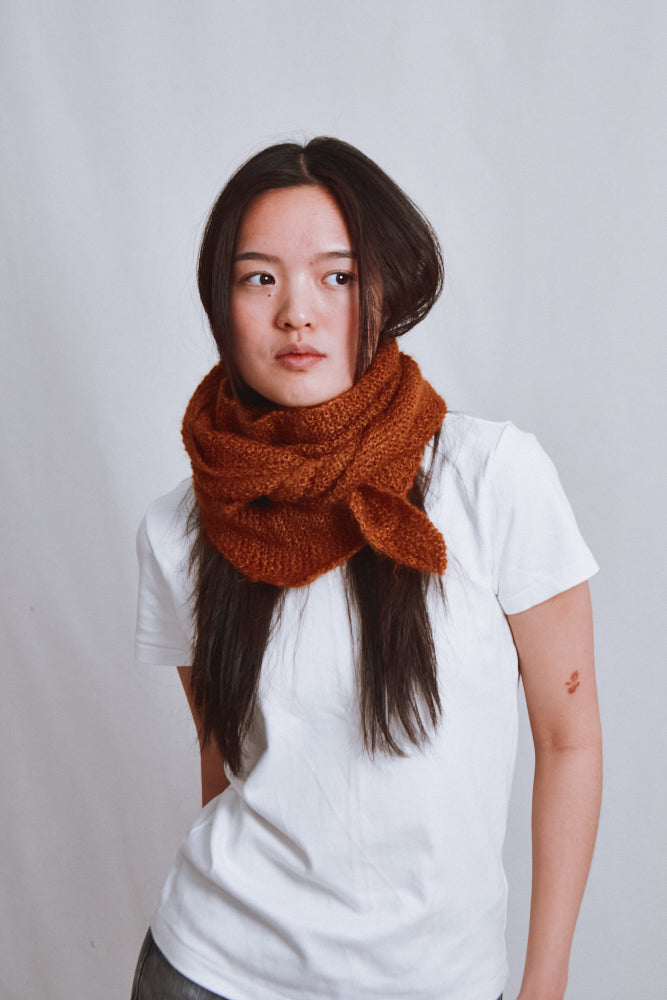 Référence n° 686 - Bandana HORTENSE en mohair et soie - Ambre