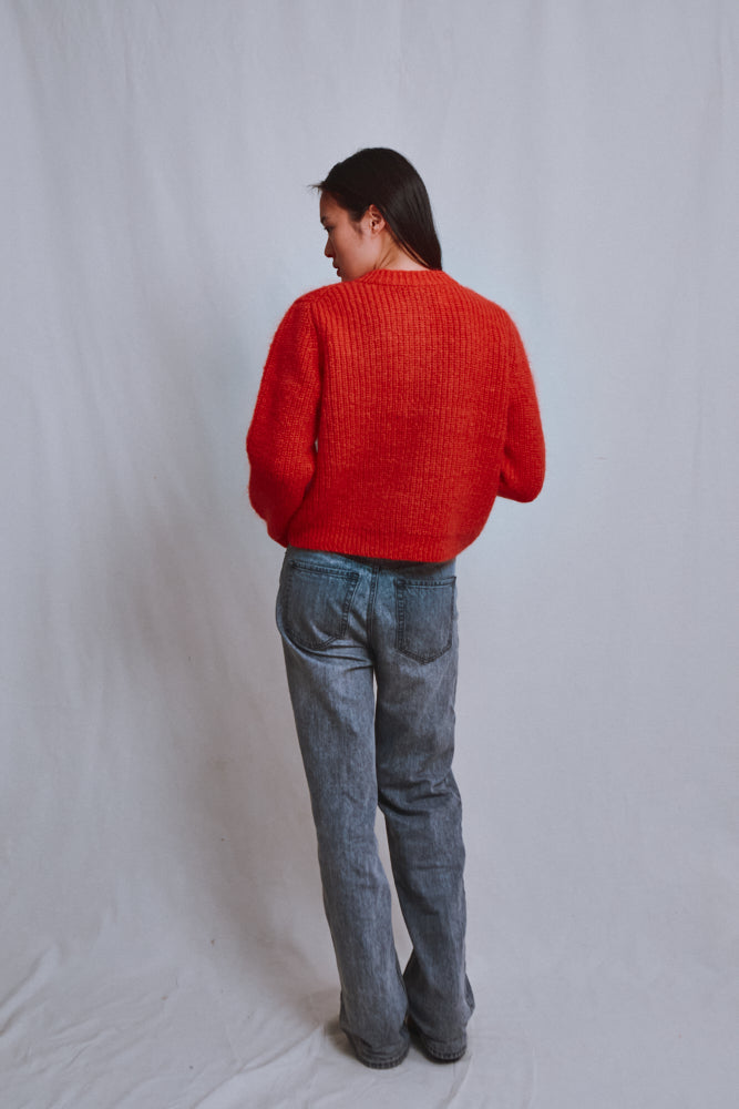 Référence n° 660 - Cardigan à col rond CHARLOTTE en laine mérinos et mohair - Corail