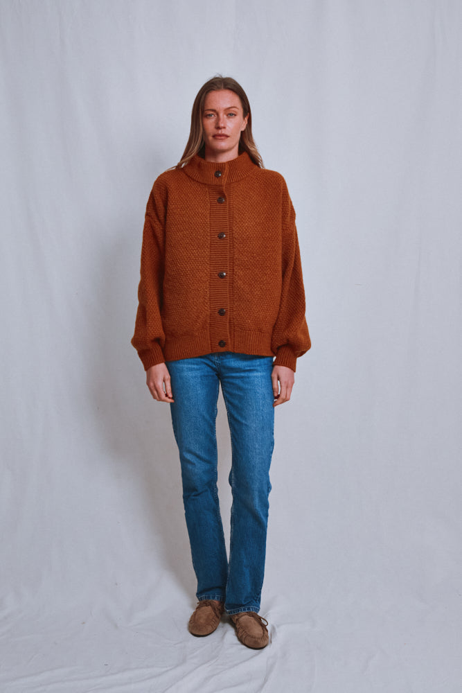 Référence n° 685 - Cardigan à col montant GEORGE en laine mérinos et mohair - Ambre