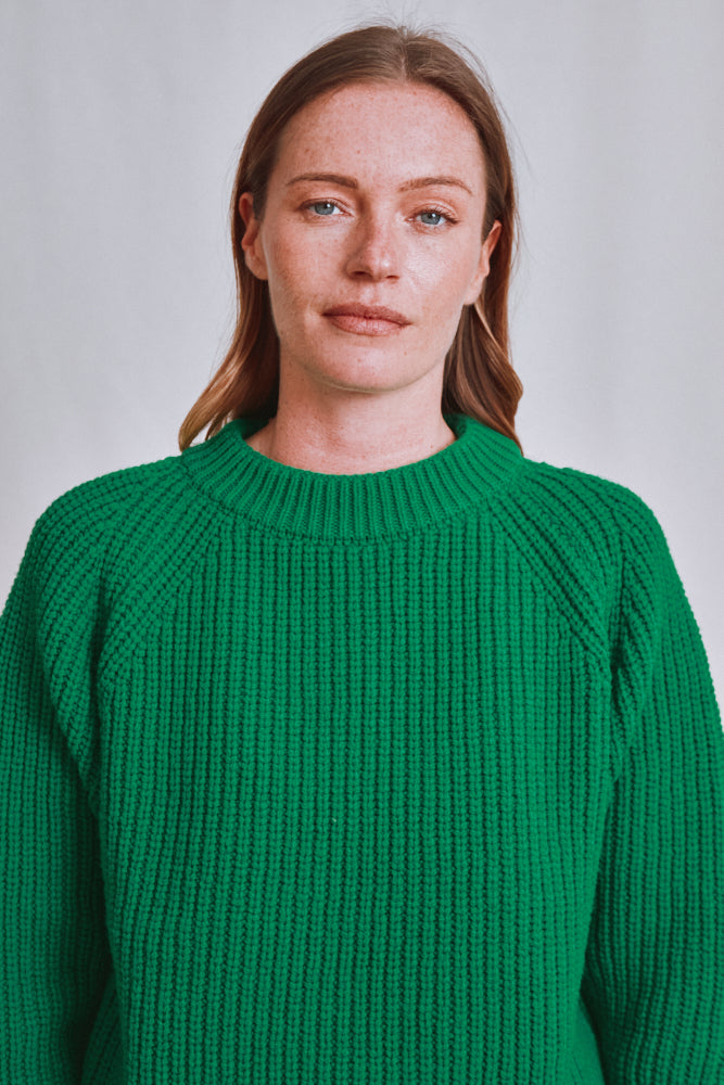 Item #596 - AGNÈS Raglan Sweater in Merino Wool - Parrot Green