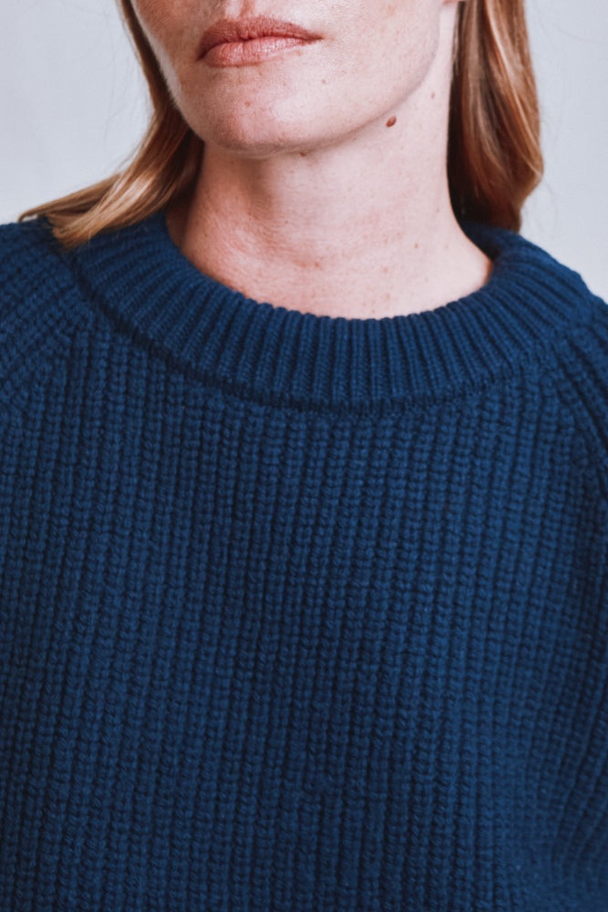 Référence n° 598 - Pull raglan AGNÈS en laine mérinos - Bleu marine