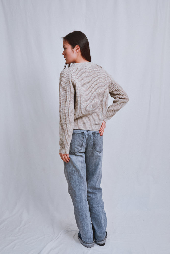 Référence n° 618 - Cardigan ANNA à col en V en laine mérinos - Beige