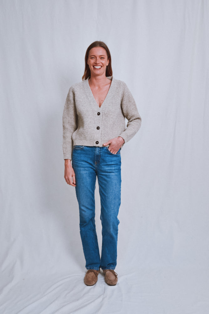 Item #619 - ANNA V-Neck Cardigan in Merino Wool - Beige
