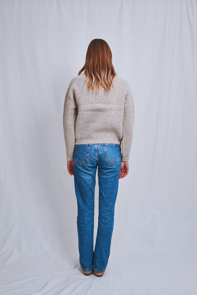 Référence n° 620 - Cardigan ANNA à col en V en laine mérinos - Beige