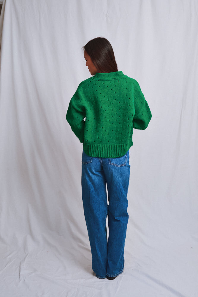 Référence n° 682 - Cardigan à mailles aérées KATRINA en laine mérinos - Vert perroquet