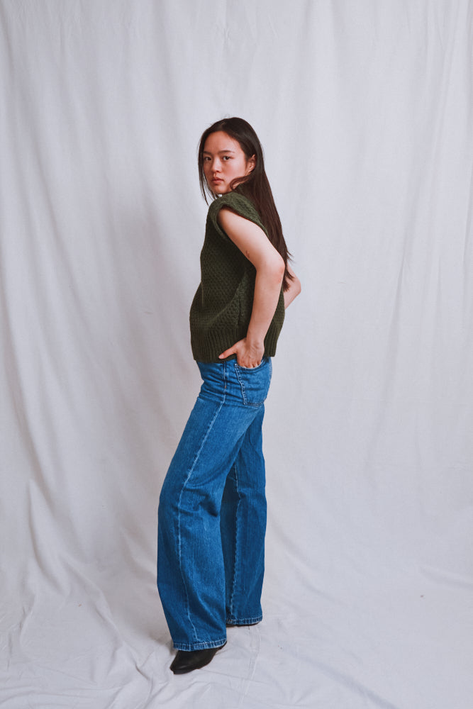 Item #604 - MAIA Sleeveless Sweater in Merino Wool - Kaki Laden