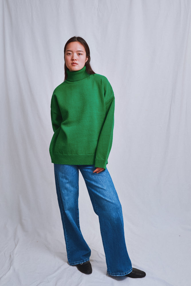 Item #592 - MICHELLE Lightweight Turtleneck Sweater in Merino Wool - Parrot Green