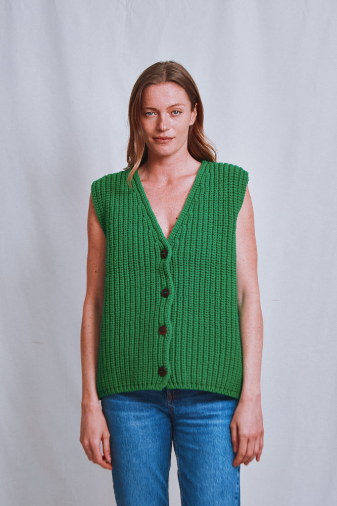 Référence n° 625 - Gilet sans manches VERA en laine mérinos - Vert perroquet
