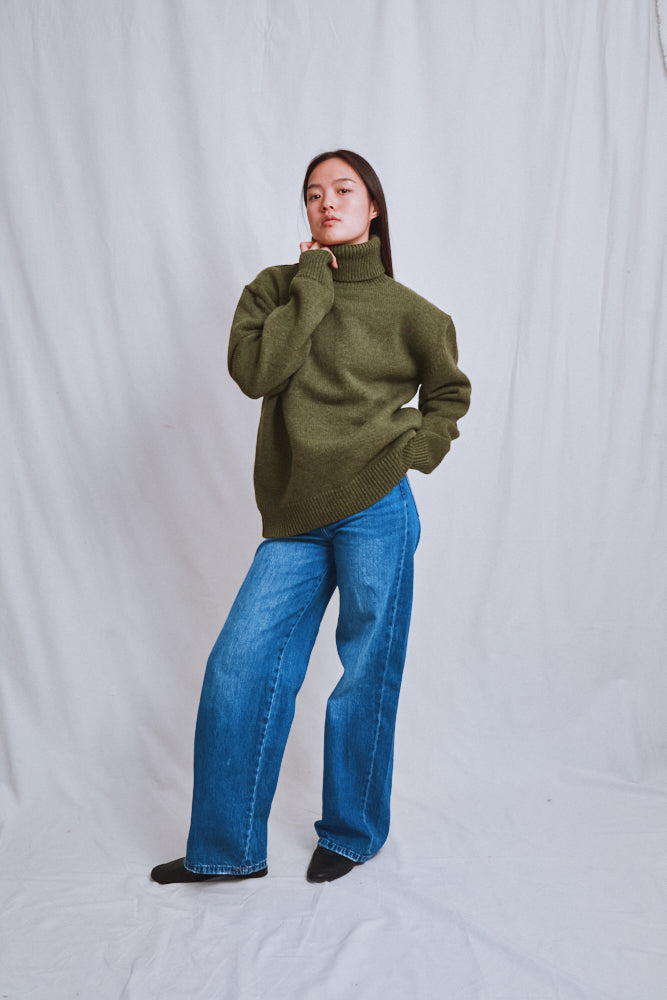 Item #573 - JACQUES Men Turtleneck Sweater in Merino Wool - Olive Green