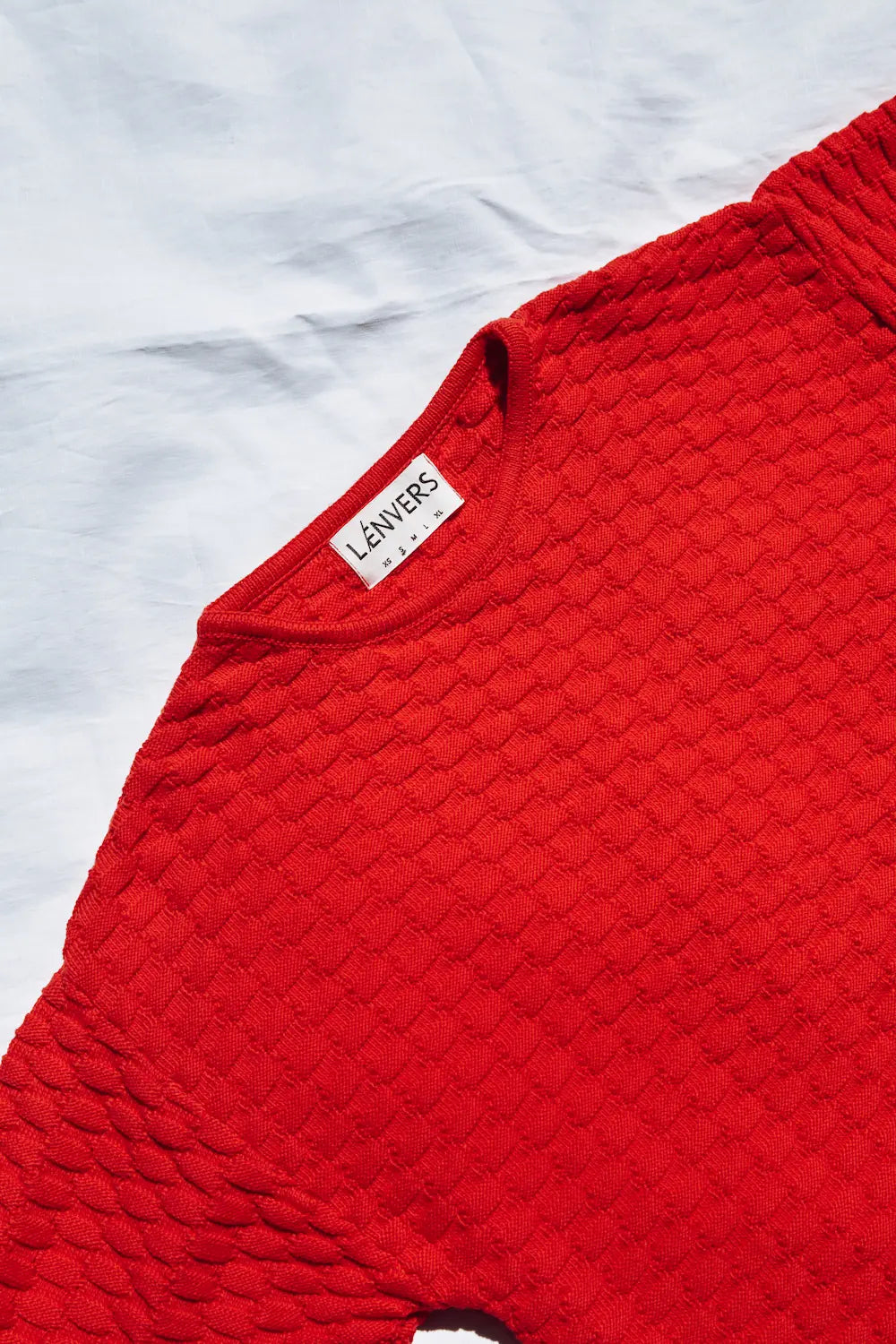 SIDONIE T-shirt en mailles gauffrées de coton bio - Rouge