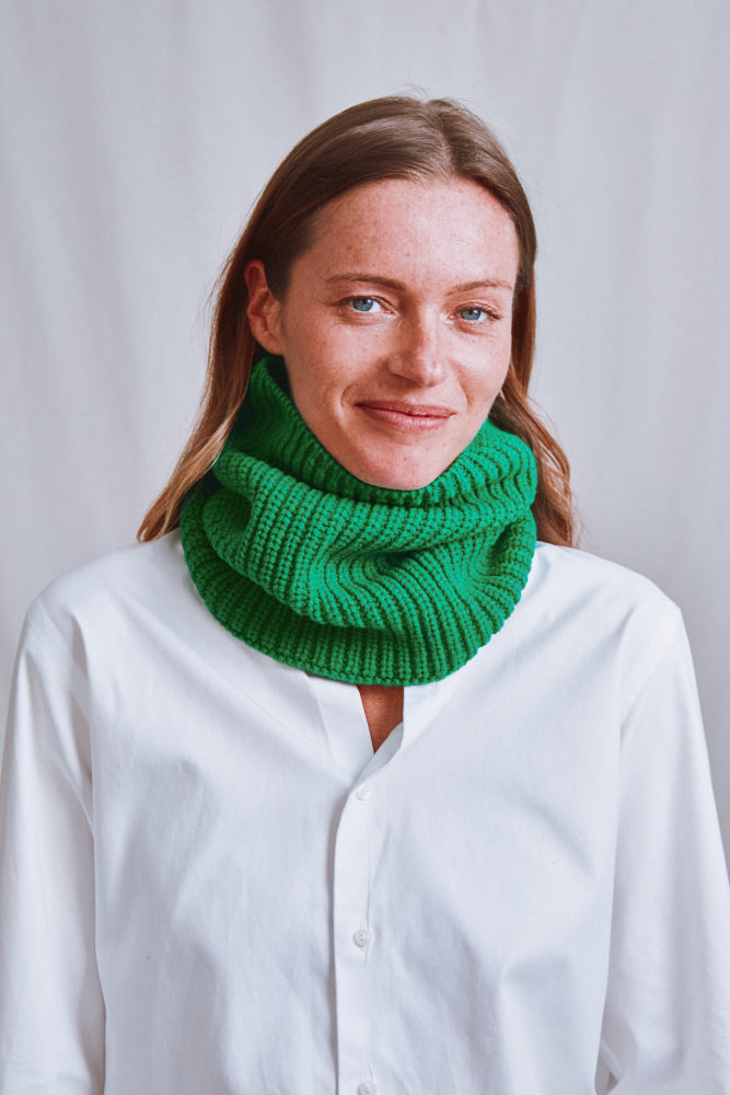 Item #734 - AMANDINE Neckwarmer Scarf in Merino Wool - Parrot Green