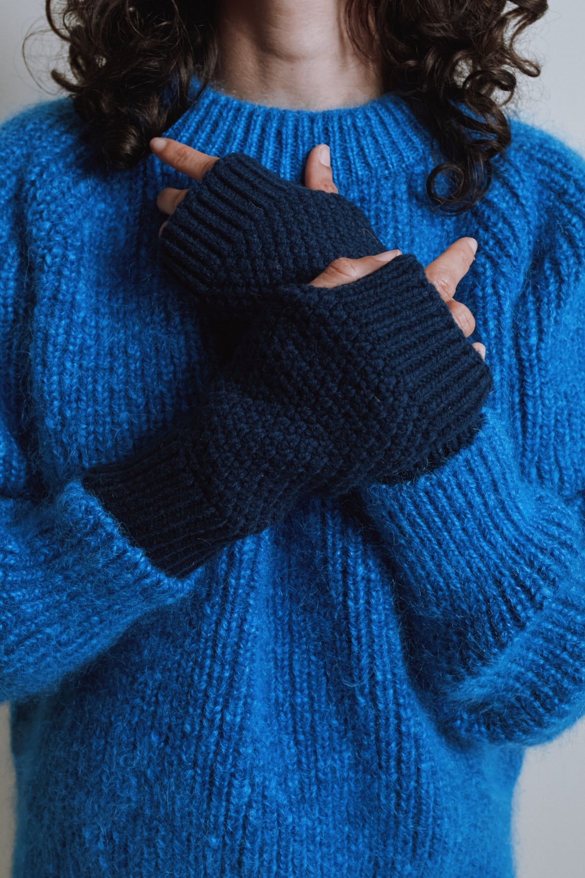 ALBA Merino Wool Mittens - Navy Blue