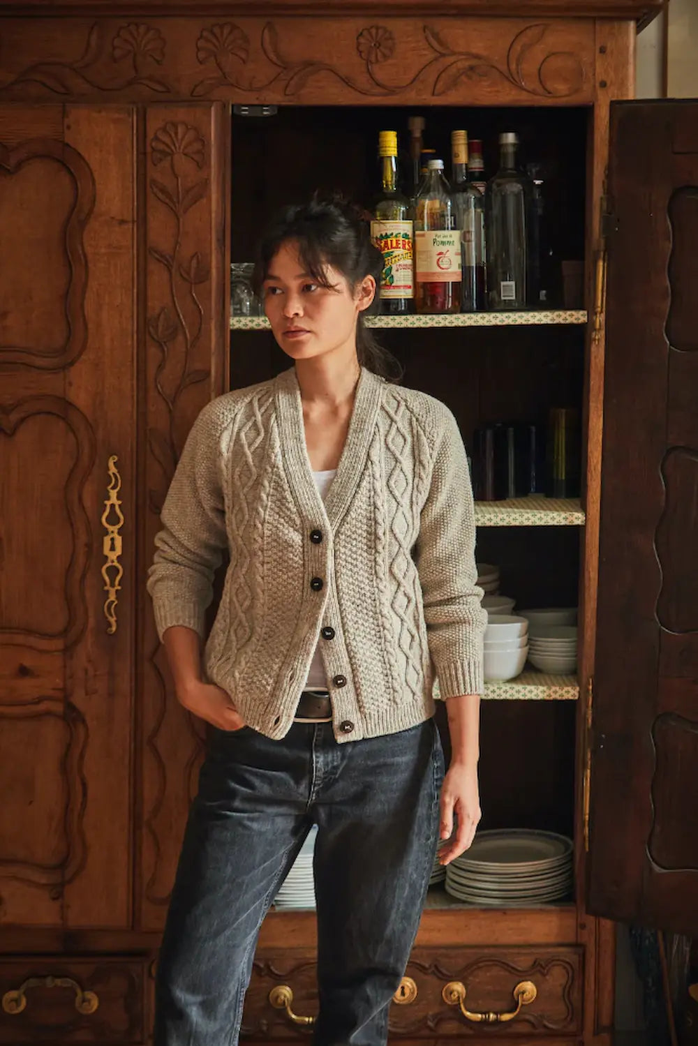 ANNIE V-Neck Cable Cardigan in Merino Wool - Beige