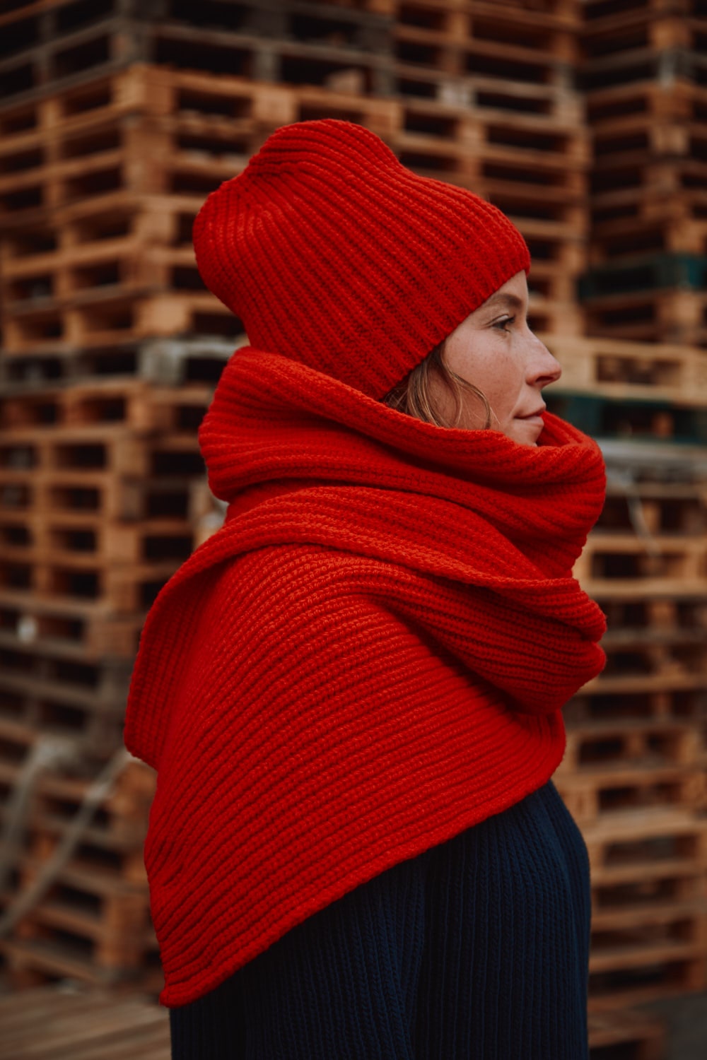 Écharpe CAMILLE en rouge - 100 % laine naturelle - L'Envers