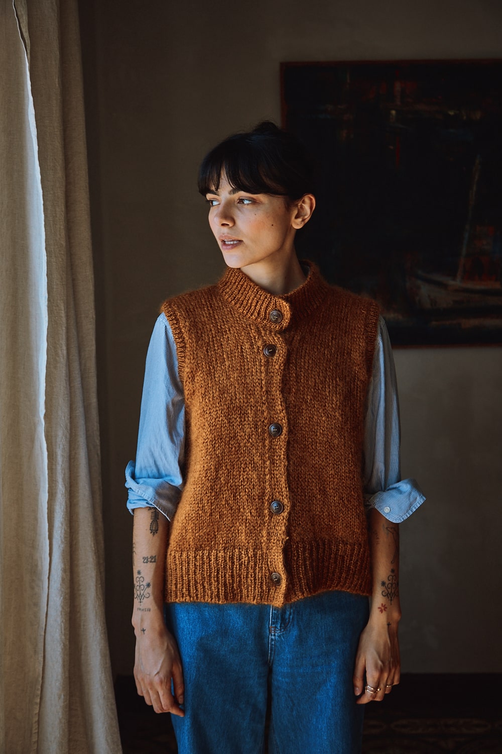 FRIDA Sleeveless Cardigan in Mohair and Silk - Amber, 100% sustainable knitwear - L'envers