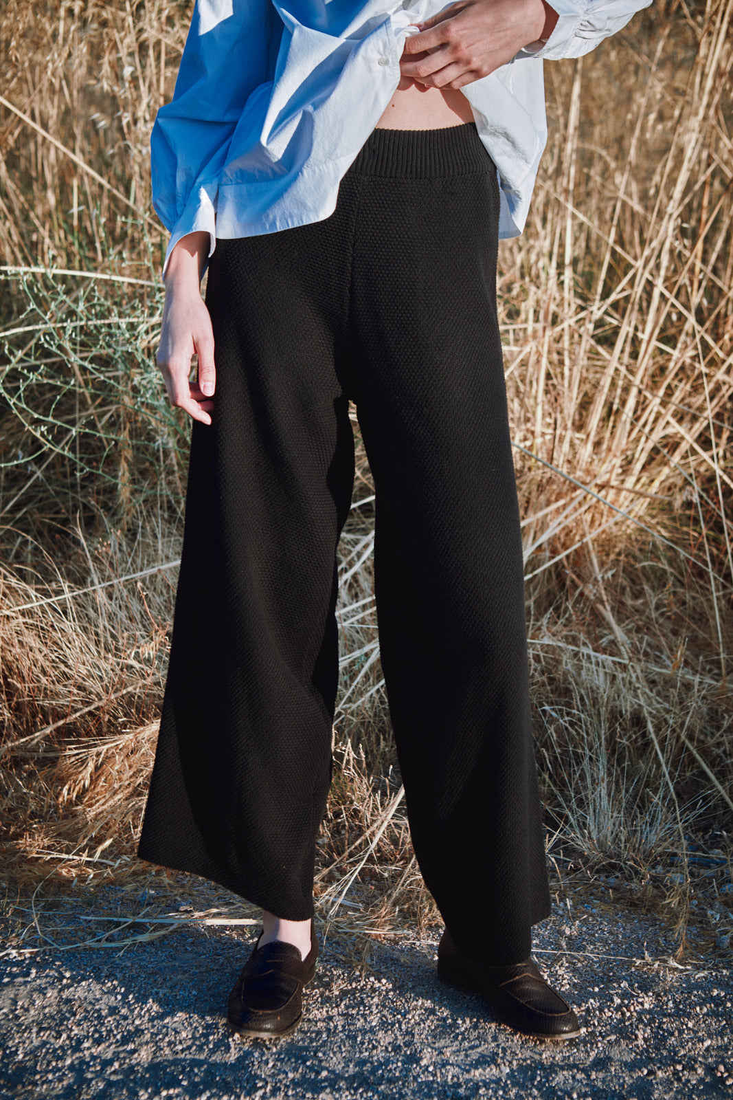 LOUISA Cropped Pants in Organic Cotton - Black