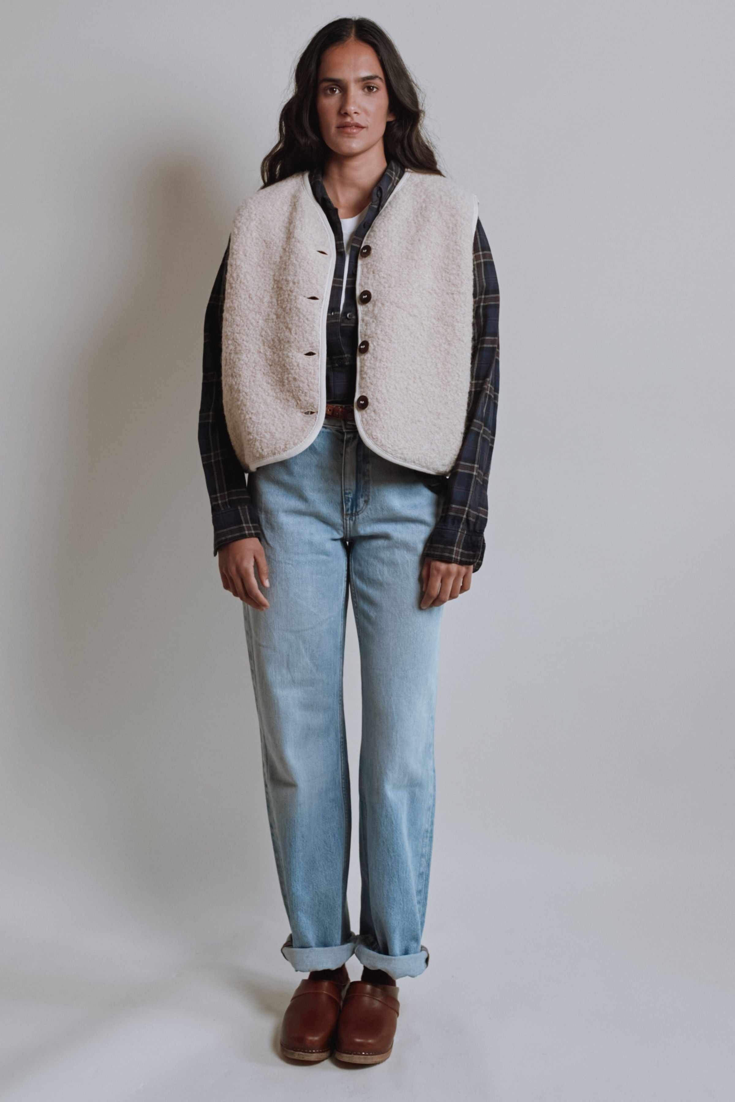 LUCE Shepherd's Vest in Curly Alpaca - Light Beige
