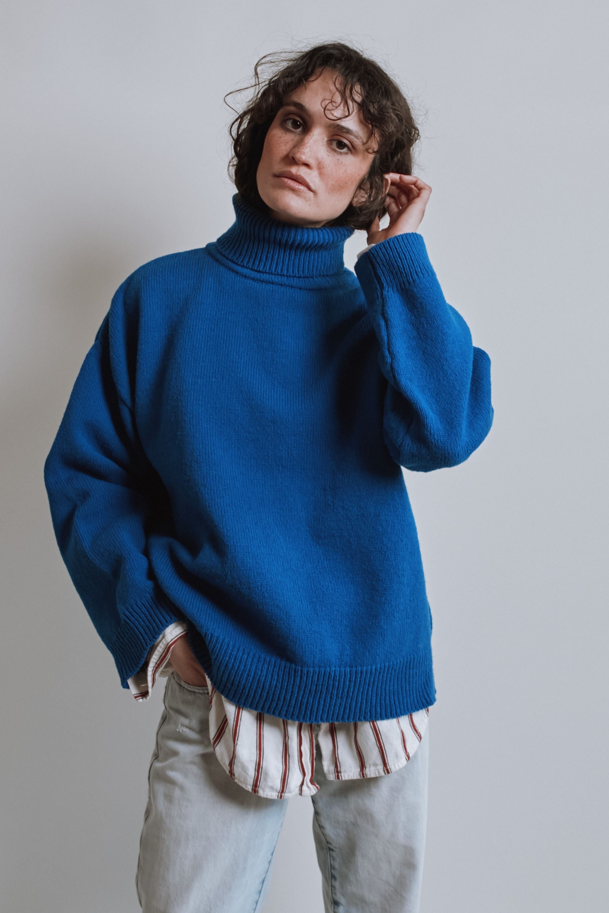 MICHELLE Lightweight Turtleneck Sweater in Merino Wool - Cobalt Blue