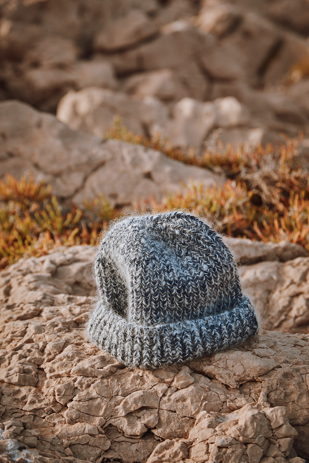 PAUL_beanie - MERINO_MOHAIR_MOTTLED_BLUE_AW24_NATURE_MORTE