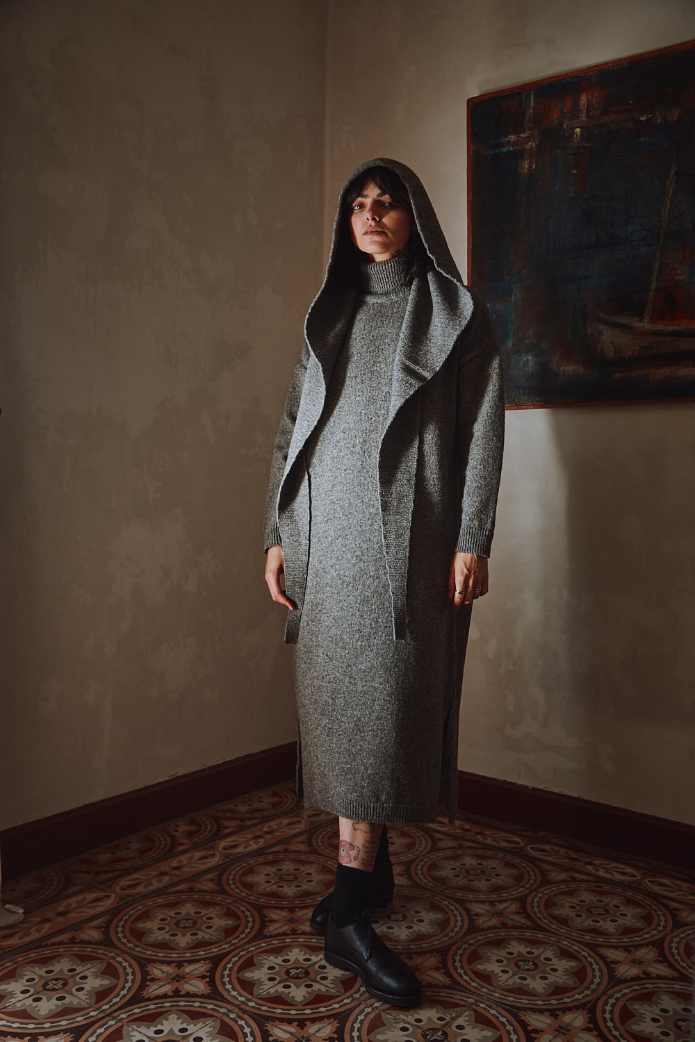 ROMANE 2-in-1 Scarf-Hat in Merino Wool - Ash Grey - ROMANE 100% cruelty- free and sustainable knitwear - L'envers