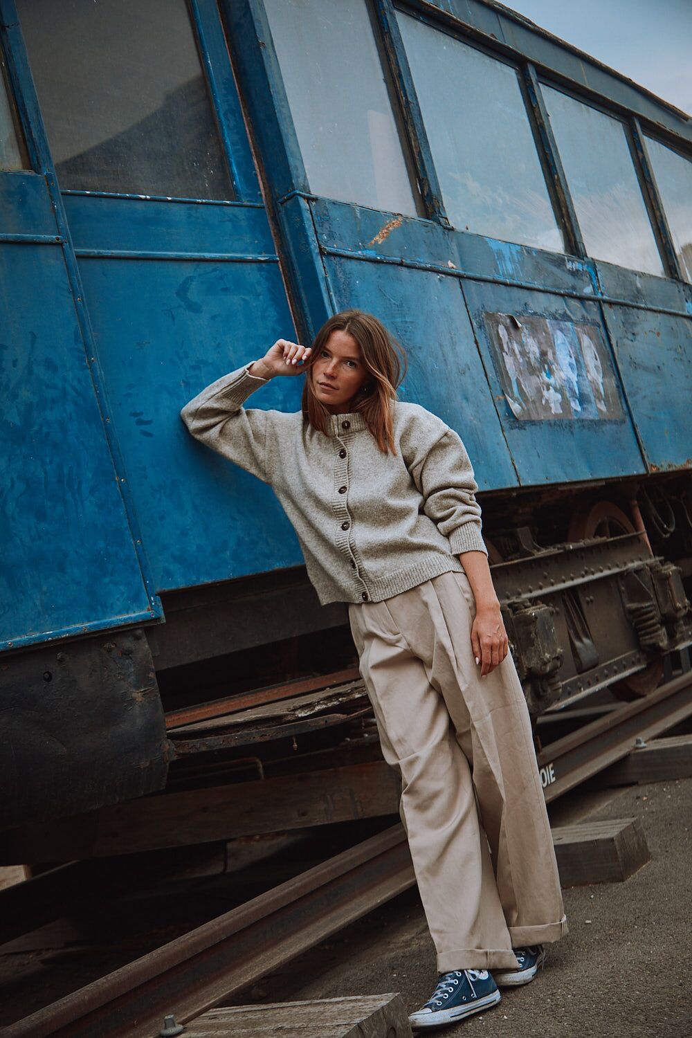 SANDRA Funnel-Neck Cardigan in Merino Wool - Beige. 100% cruelty- free and sustainable knitwear - L'envers