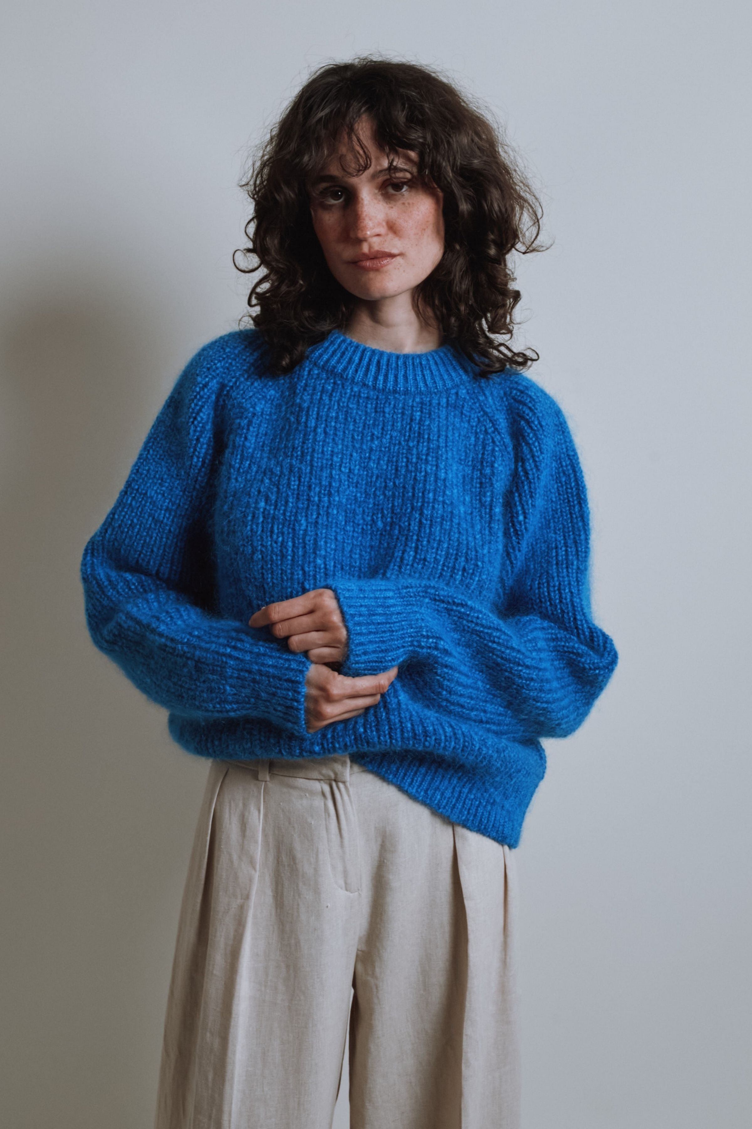 AGNÈS Raglan Sweater in Merino-Mohair Wool - Cobalt Blue