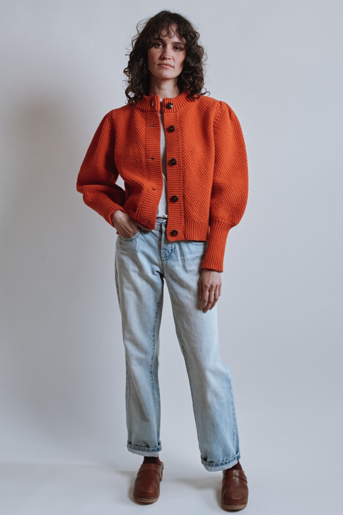 Cardigan ANAIS à manches bouffantes, en laine mérinos - Orange brûlé