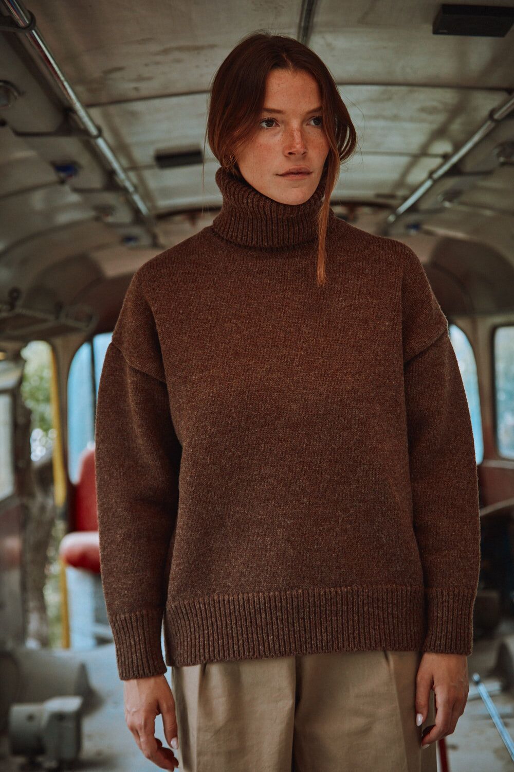 THERESE Turtleneck Sweater in Merino Wool -Chocolate 100% cruelty- free and sustainable knitwear - L'envers