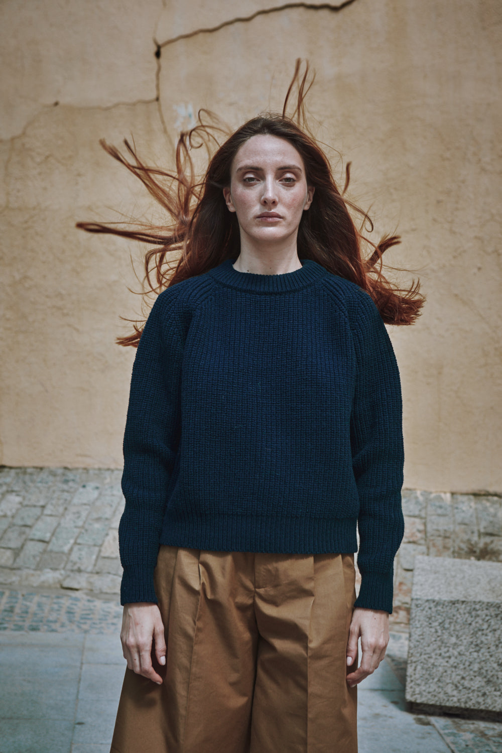 AGNES Col rond Pull - 100% Laine mérinos sans cruauté en Bleu marine Bleu - Cardigan en laine mérinos espagnole - L'Envers