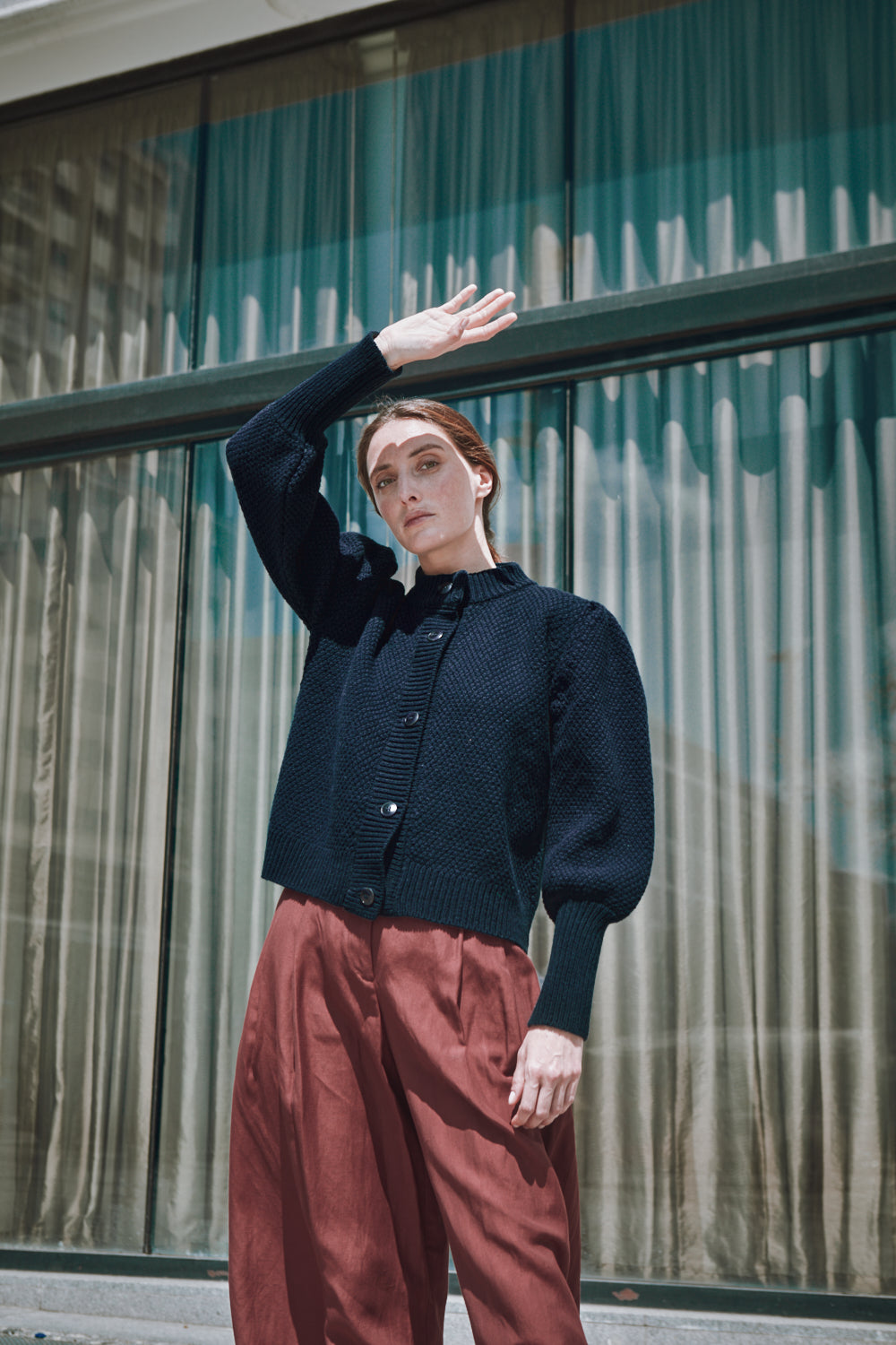 ANAIS Cardigan Manches bouffantes en laine mérinos - Bleu marine