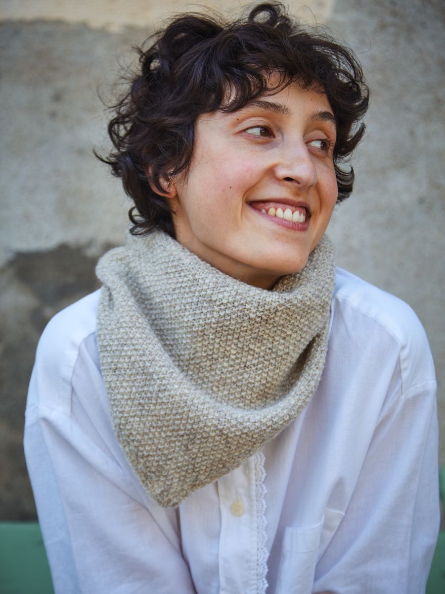 Bandana HORTENSE en laine mérinos - Beige, 100% maille durable - L'envers