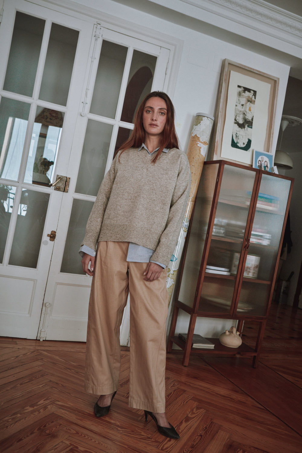 Pull LEONTINE à col V en laine mérinos - Beige