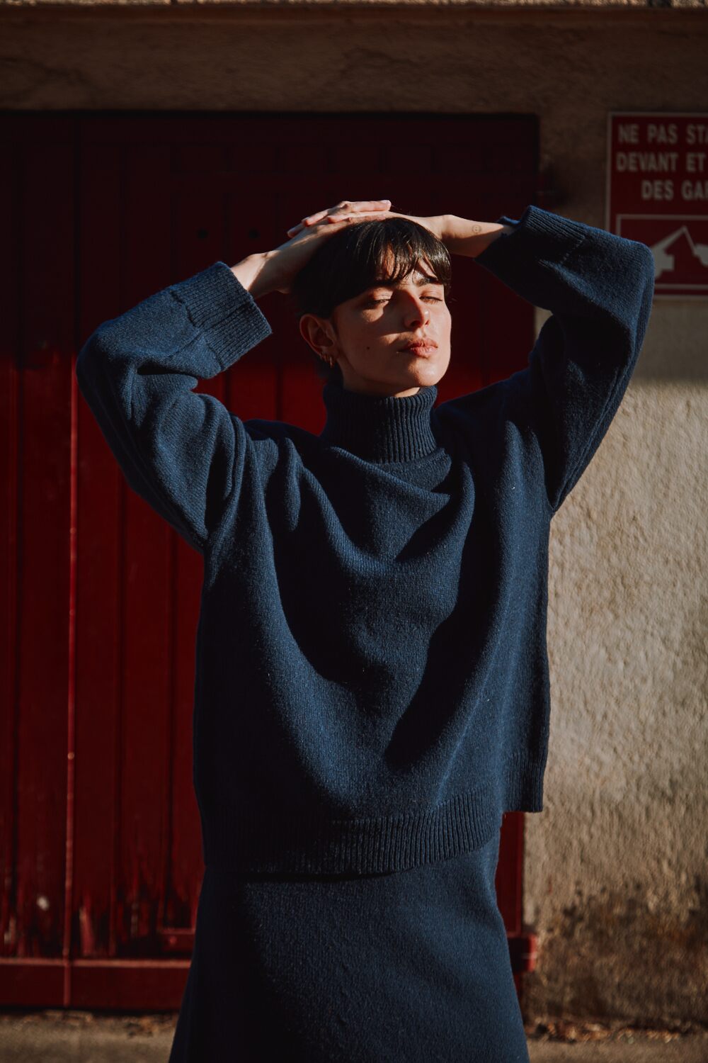 MICHELLE Pull léger à col roulé en laine mérinos - Bleu marine