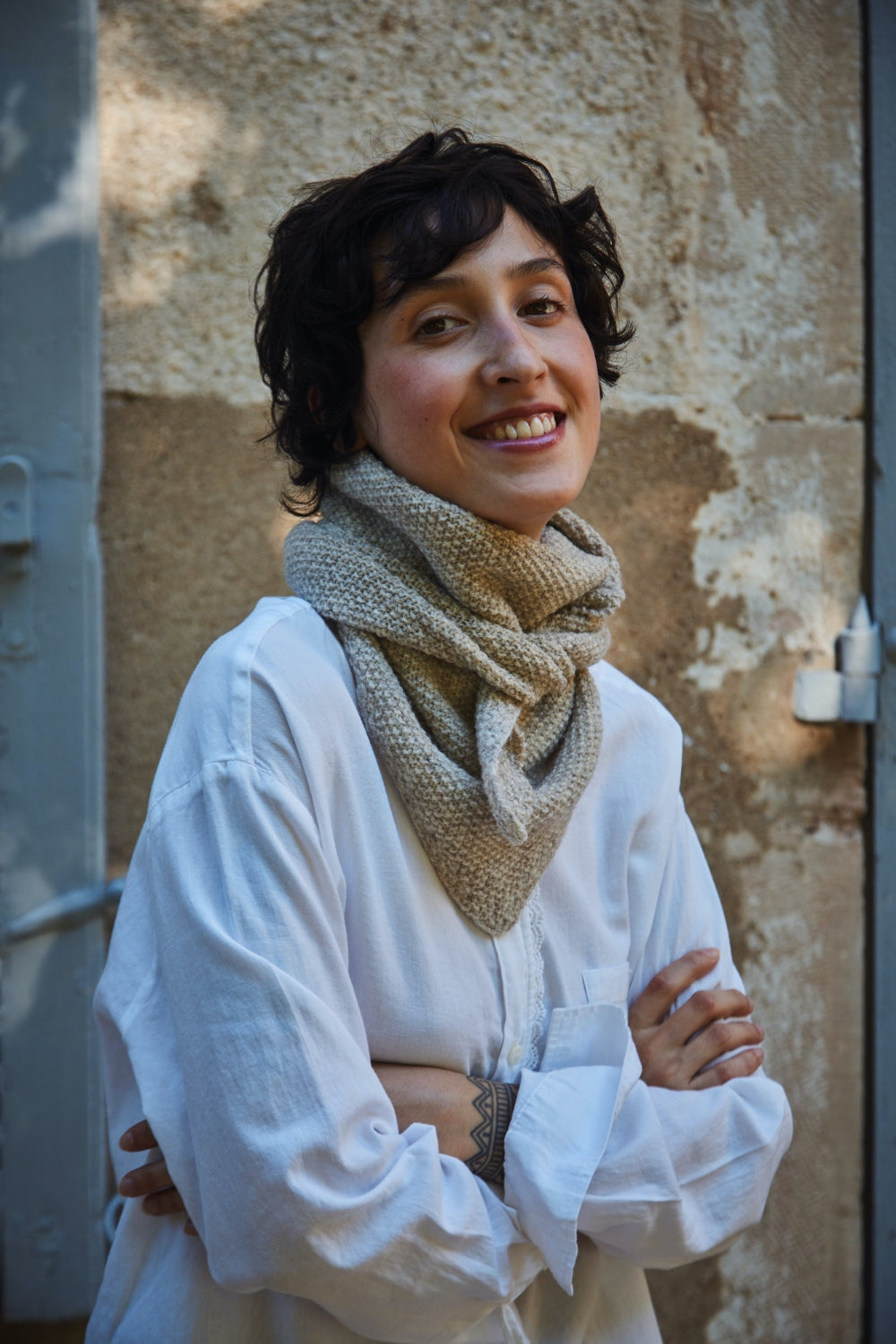 Bandana HORTENSE en laine mérinos - Beige, 100% maille durable - L'envers