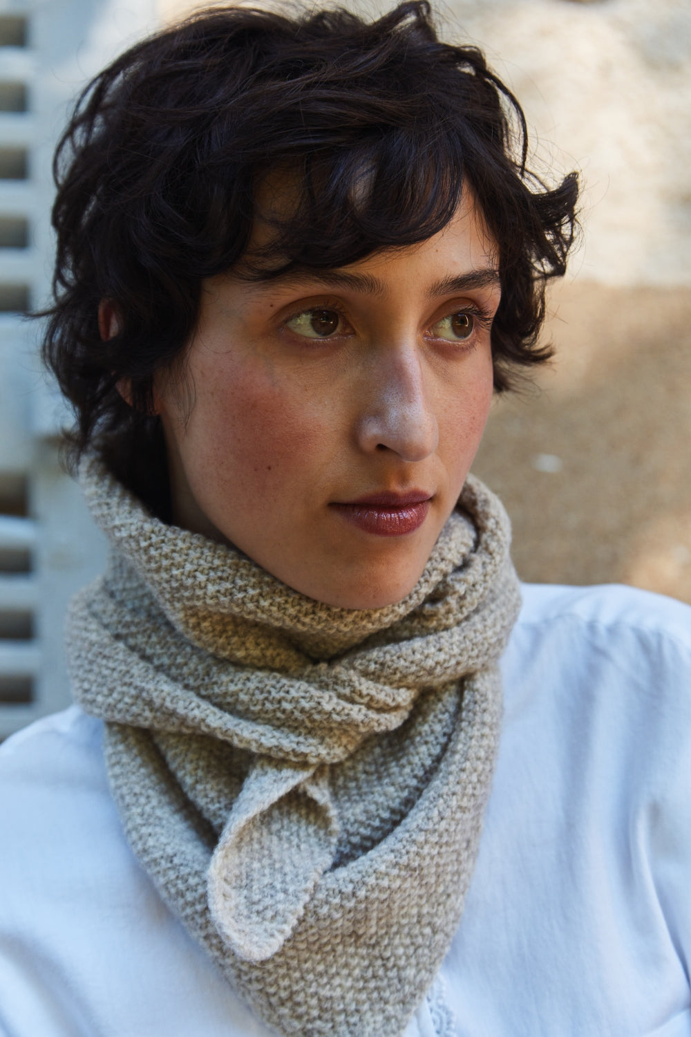Bandana HORTENSE en laine mérinos - Beige, 100% maille durable - L'envers