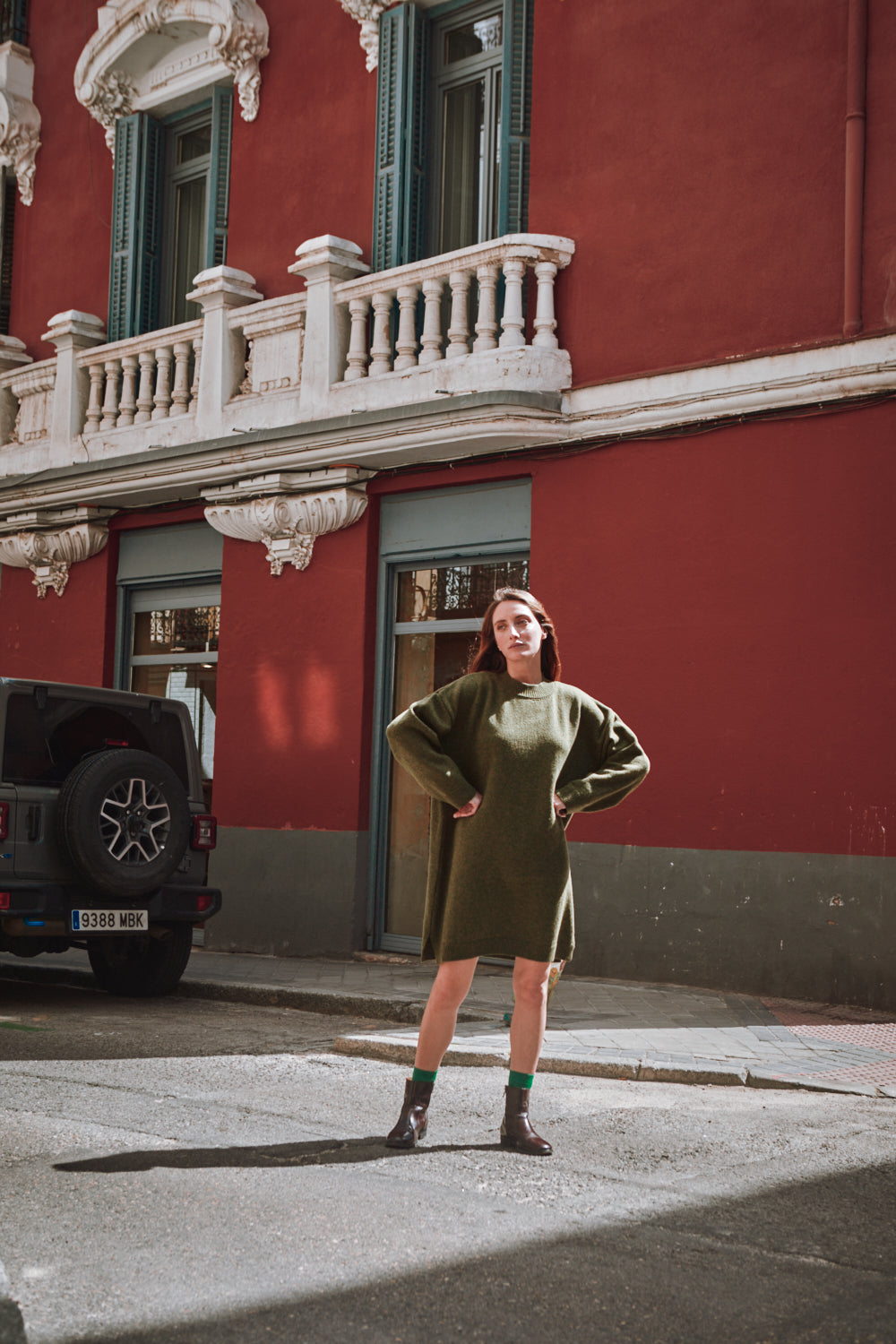 Robe pull PERRINE en laine mérinos - Vert olive