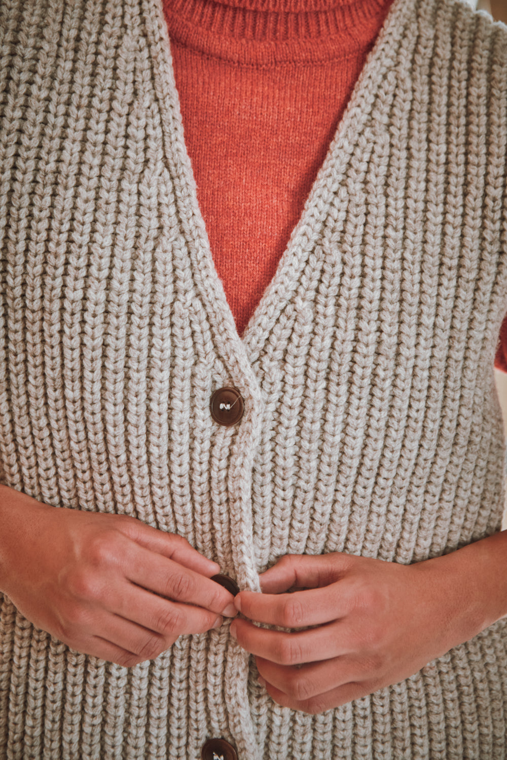 Gilet sans manches VERA en laine mérinos - Beige