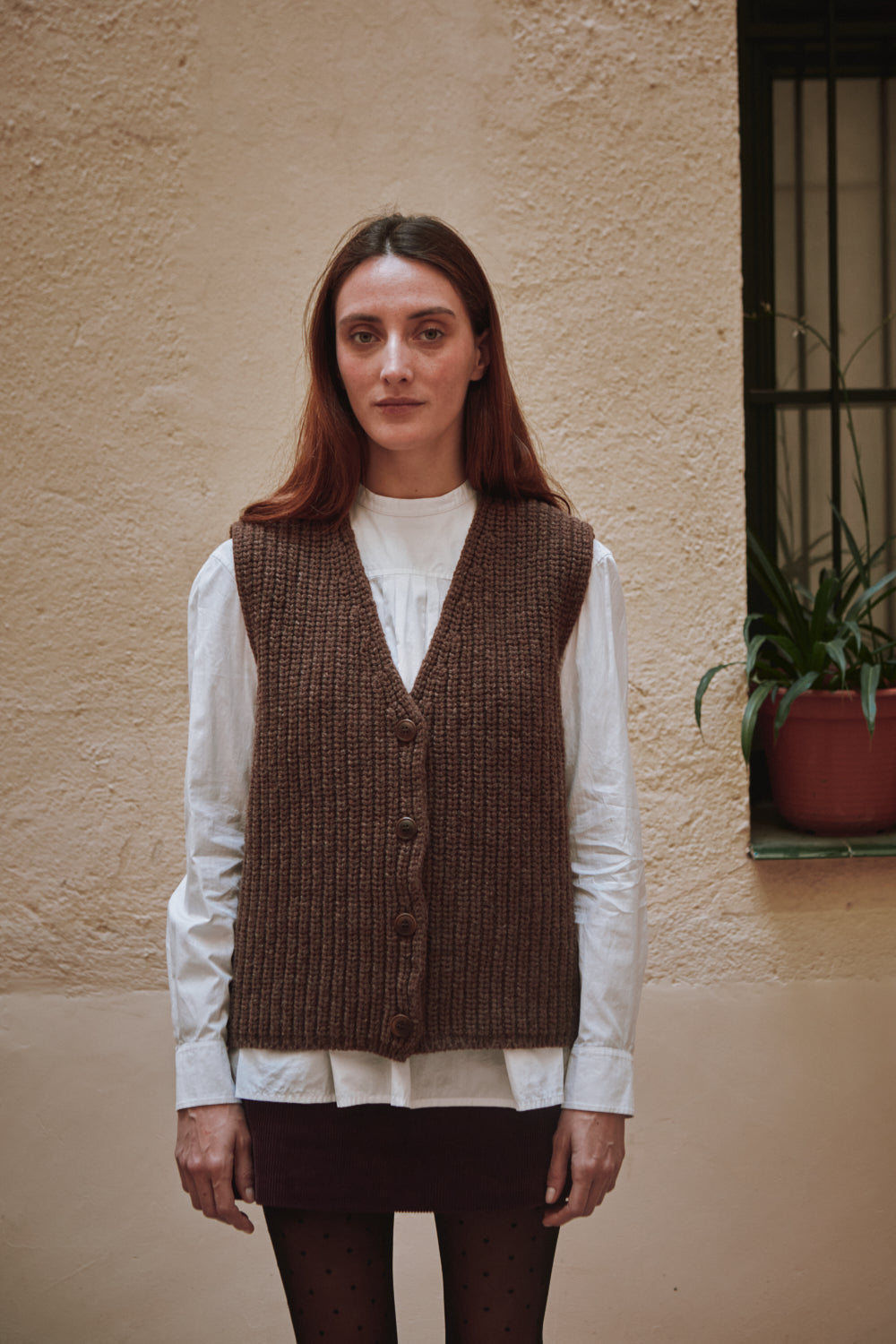 Gilet sans manche VERA en laine mérinos - Chocolat - L'Envers