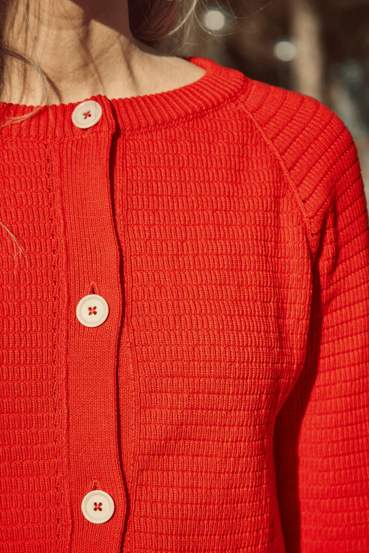 Cardigan VALERIE 100% coton bio en rouge - L'Envers