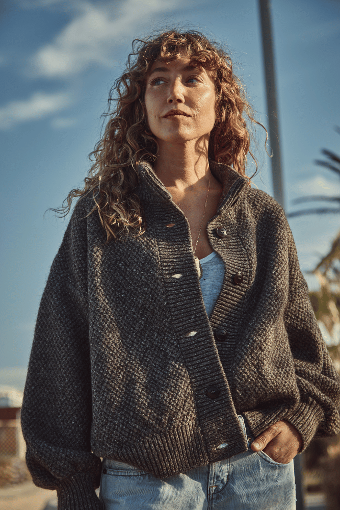 L'Envers - Sustainable Cardigans and Sweaters in Yak yarn