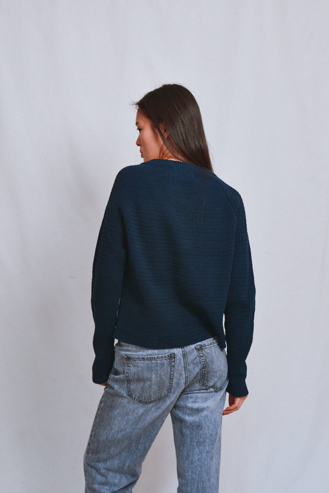 Référence n° 510 - Cardigan court VALÉRIE en coton biologique - Bleu marine