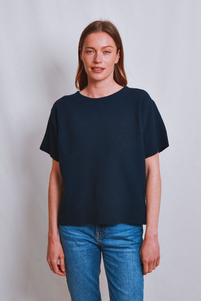 Item #519 - LÉA Short-Sleeve Tee in Organic Cotton - Navy