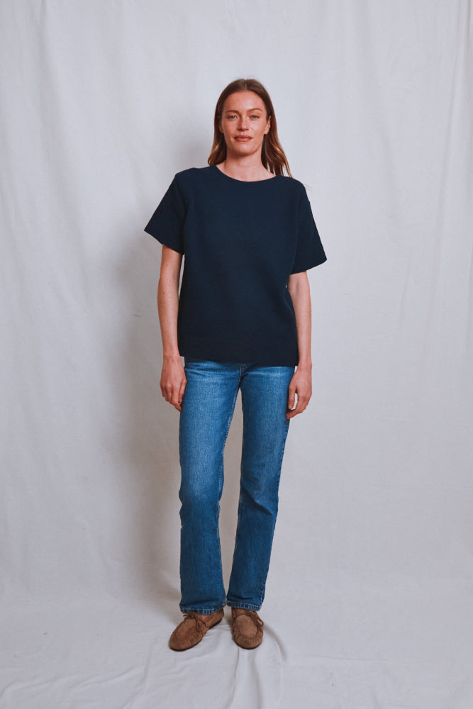 Item #520 - LÉA Short-Sleeve Tee in Organic Cotton - Navy Blue