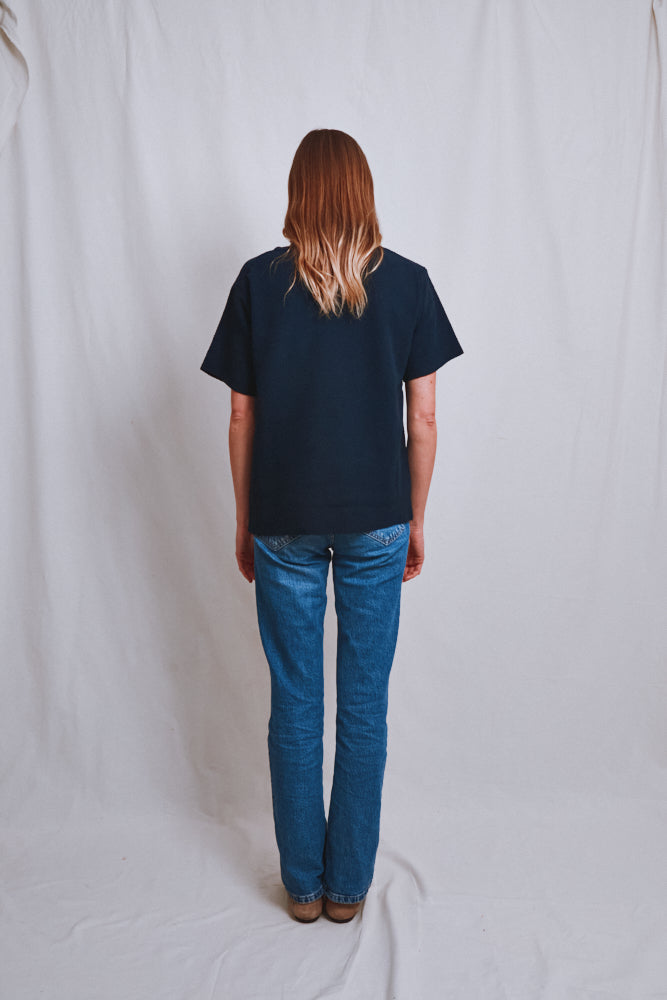 Item #520 - LÉA Short-Sleeve Tee in Organic Cotton - Navy Blue