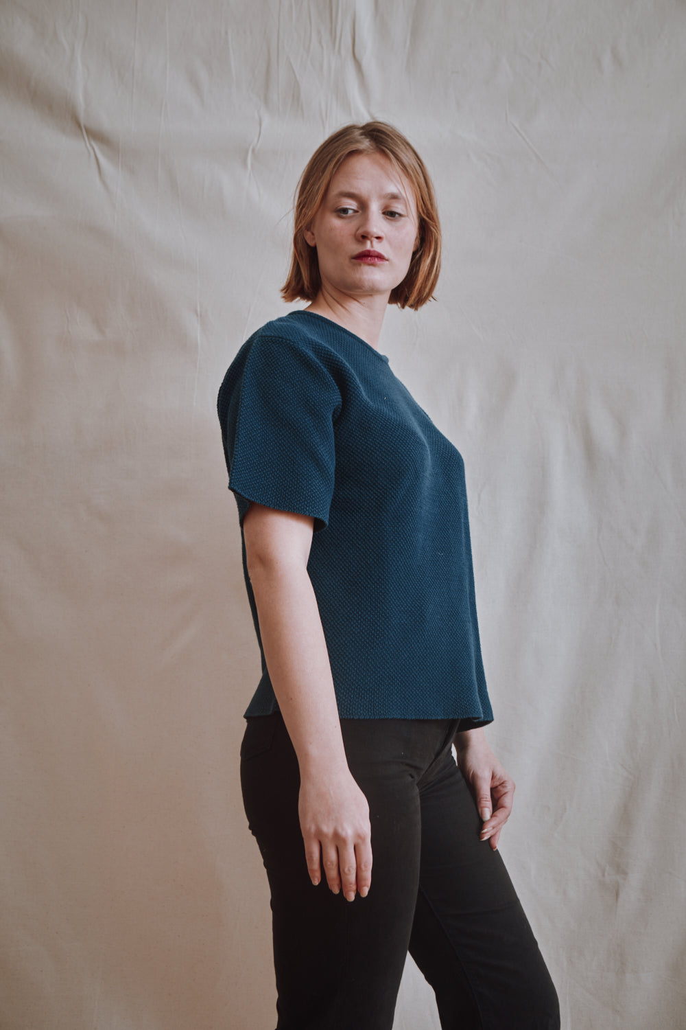Item #323 - LÉA Short-Sleeve Tee in Organic Cotton - Midnight Blue