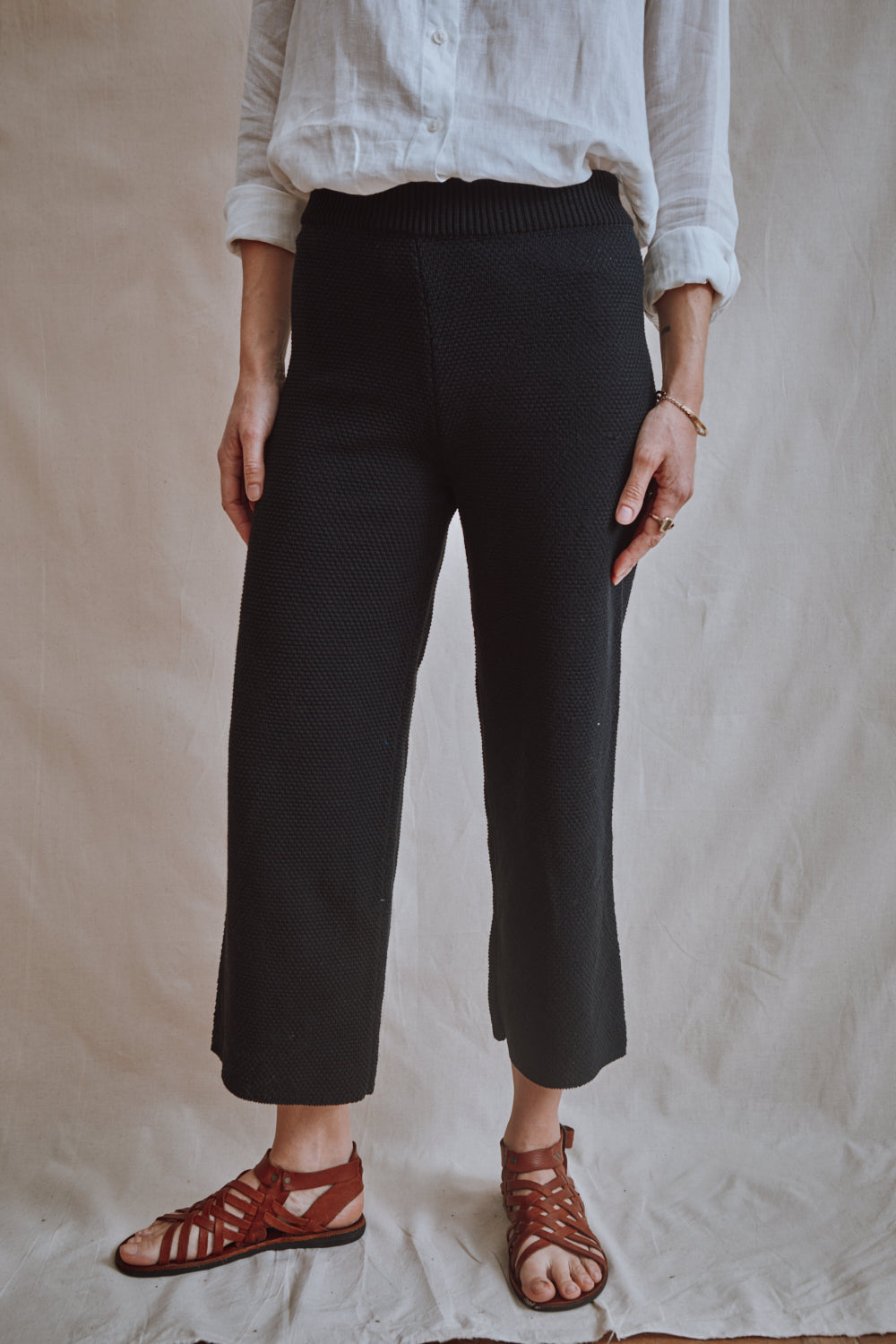 Item #333 - LOUISA Cropped Pants in Organic Cotton - Black