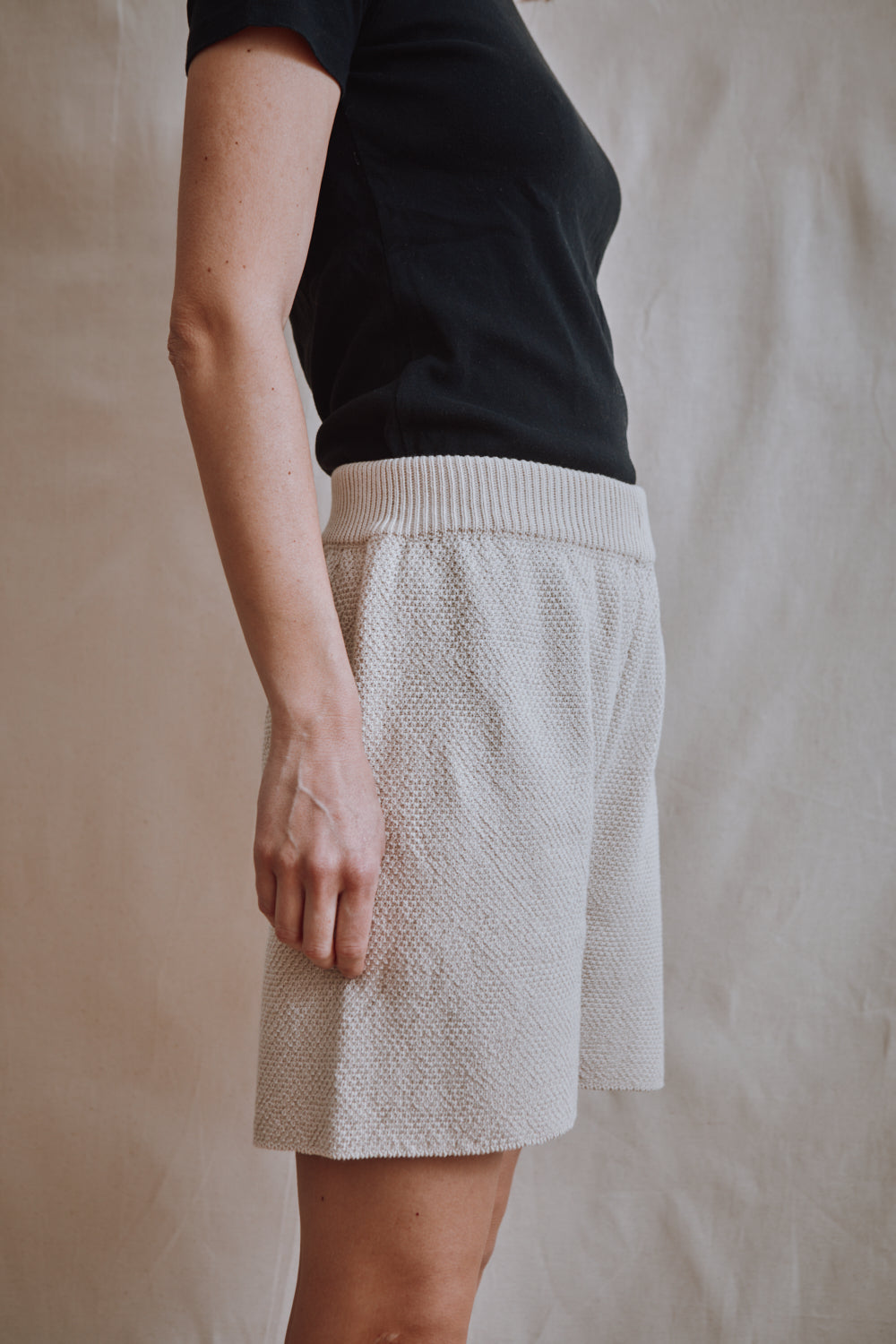 Item #337 - BILLIE Knitted Shorts in Organic Cotton - Off-White