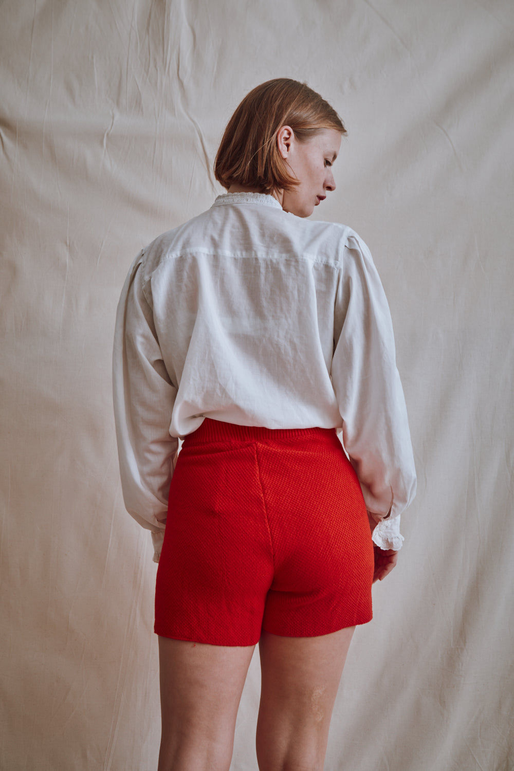 Item #340 - JANE Slim-Fit Shorts in Organic Cotton - Red